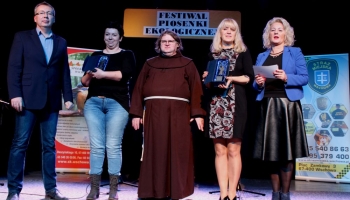 osoby odznaczone i odznaczające statuetką św. Franciszka