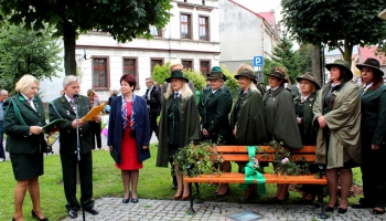 zdjęcie członkiń Polskich Dian oraz burmistrz Wschowy