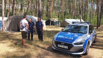 Mundurowi kontrolowali przygotowania obozów harcerskich