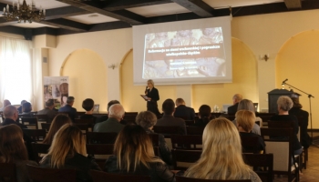 słuchacze na konferencji