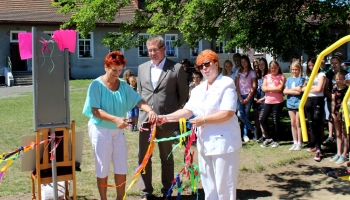 przecięcie wstęgi na nowej siłowni