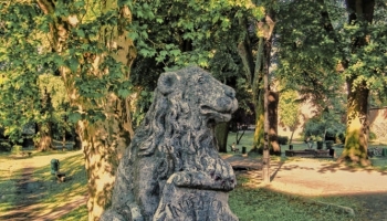 figurka lwa z lwiego mostku
