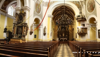 wnętrze kościoła farnego